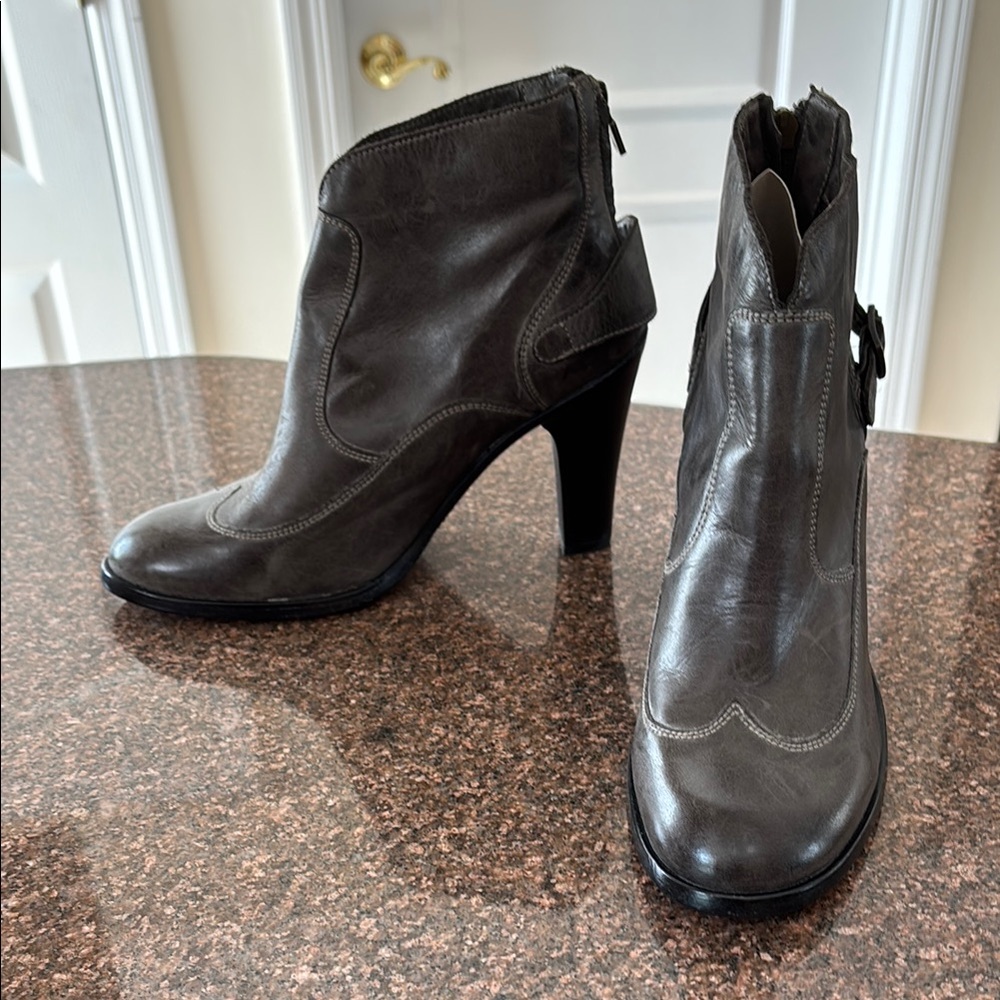 Belstaff Ladies Gray heel back zipper buckle boots-10-Wow! - Picture 1 of 15
